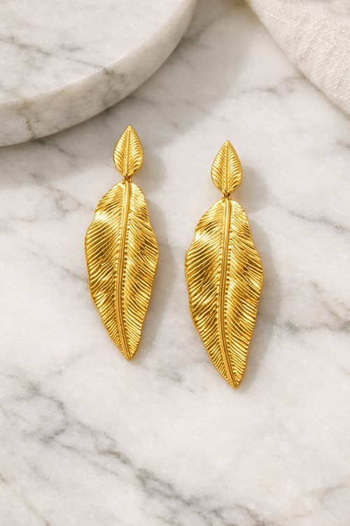 18K Gold Leaf Drop Earrings – Elegant Nature‑Inspired Design